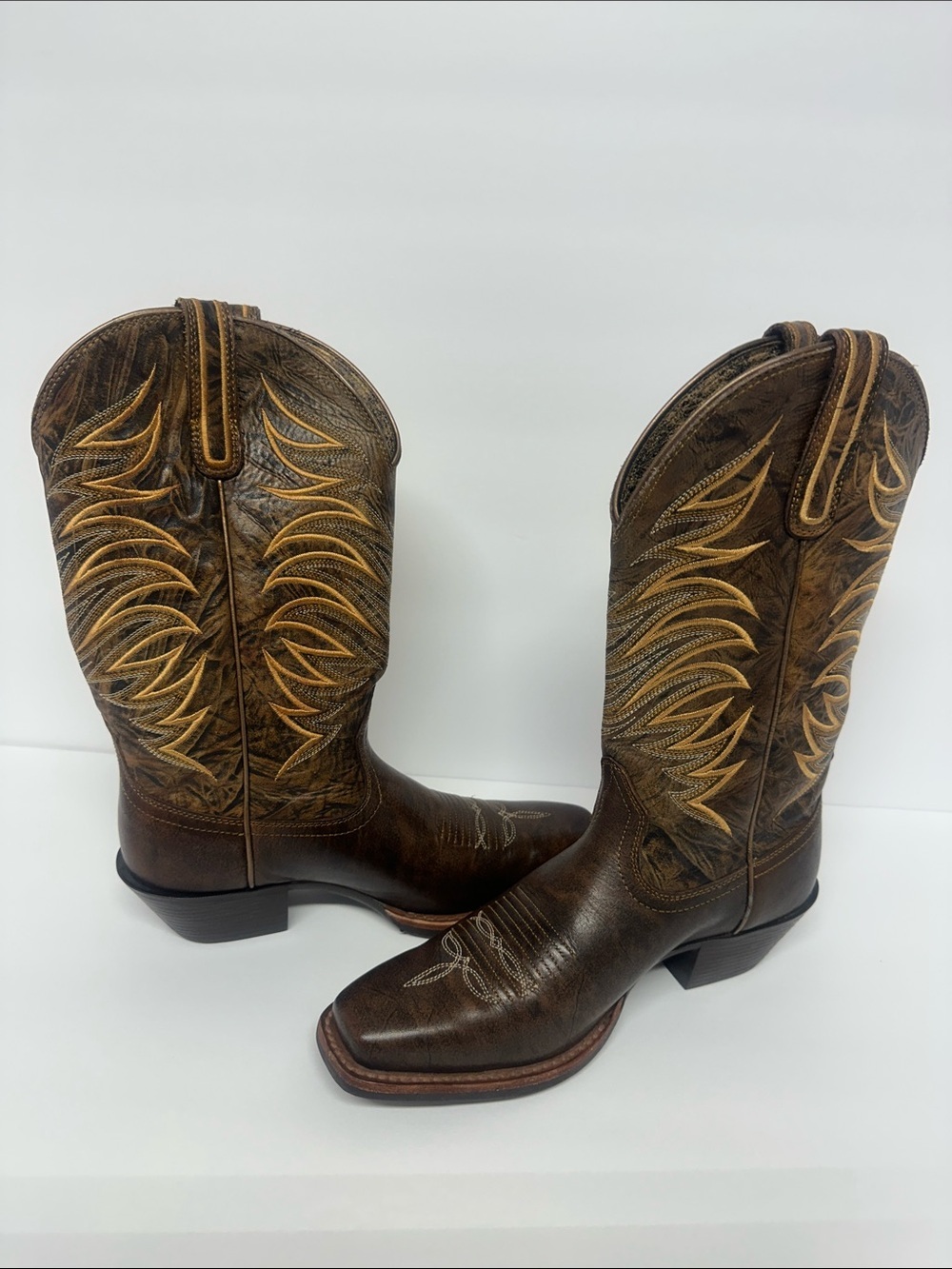 Ariat Brown Leather Embroidered Western Heeled Boots